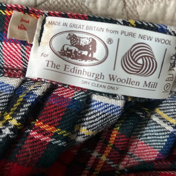 Woman’s Scottish Kilt skirt red plaid - Picture 4 of 4